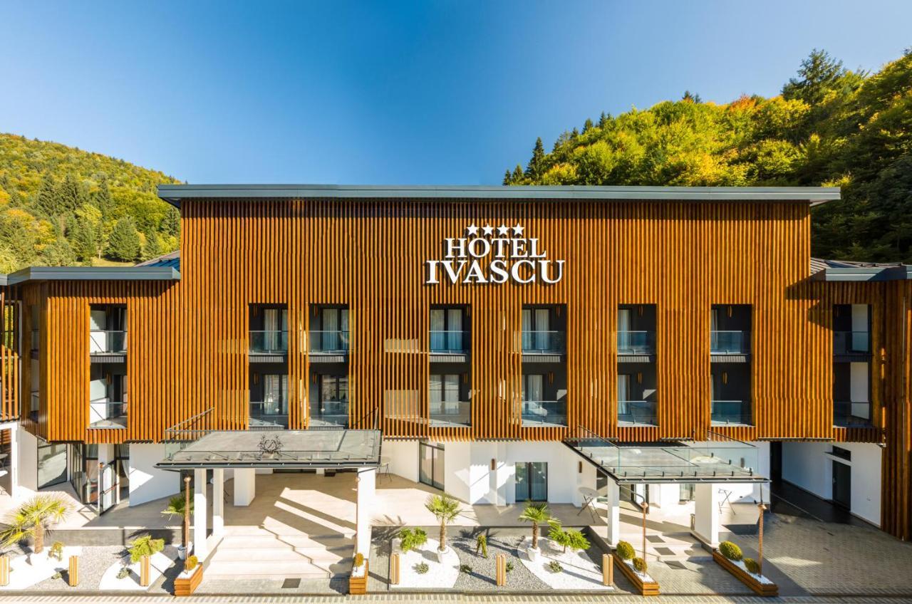 Hotel Ivascu Moisei Exterior photo